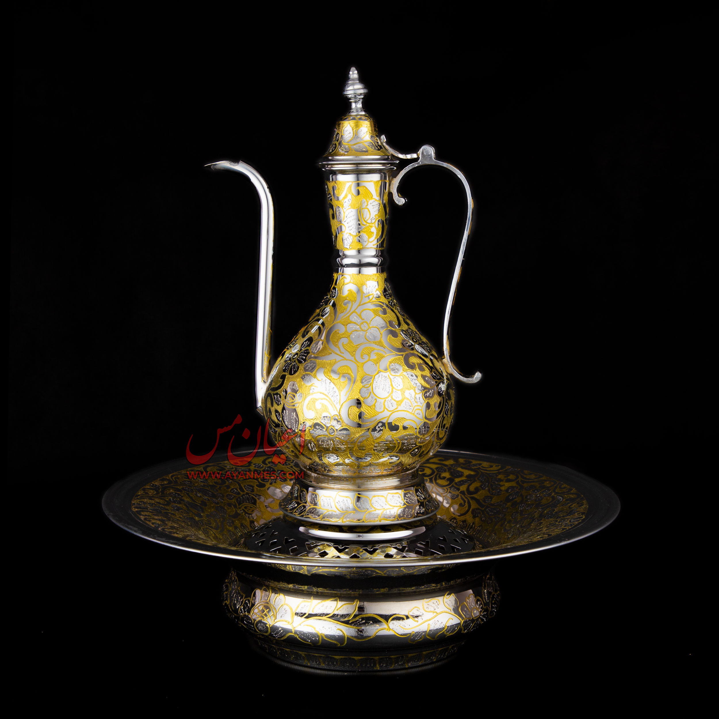 آفتابه لگن برنجی طرح روسی قلمزنی تبریز